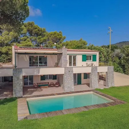 Le Tre Cicale Villa